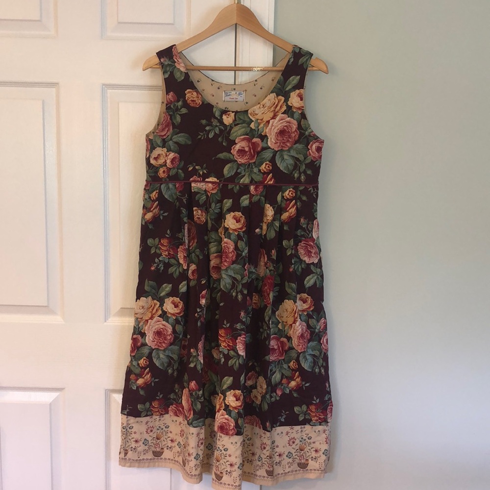 Adorable “cottagecore” dress